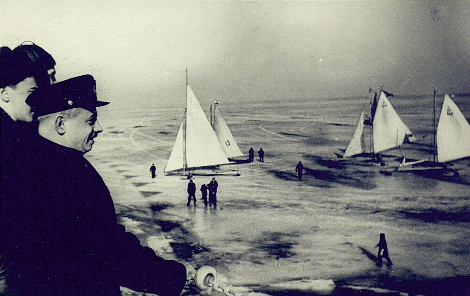 И.Д. Папанин на ледоколе "Ермак" в Финском заливе